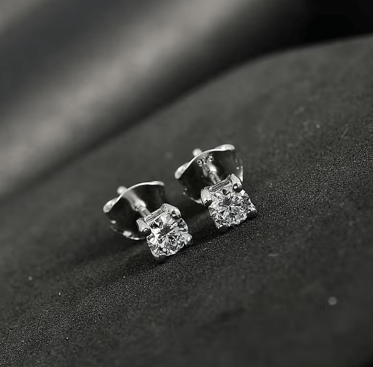 Luxuriant Lab Grown Diamond E-F VS 0.50 ctw Solitaire Stud Earrings in Rhodium Over Sterling Silver (Del. in 10-12 Days)